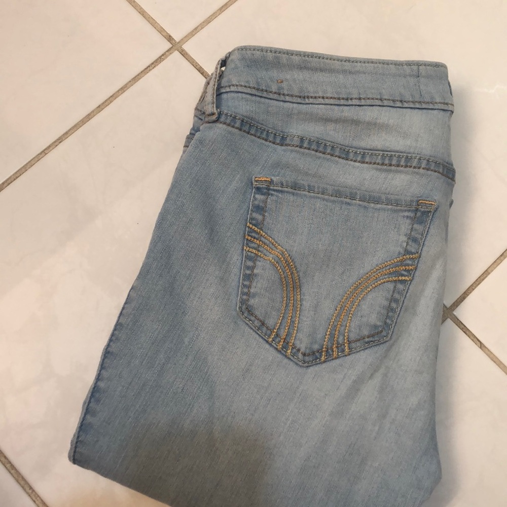 Hollister SUPER skinnies